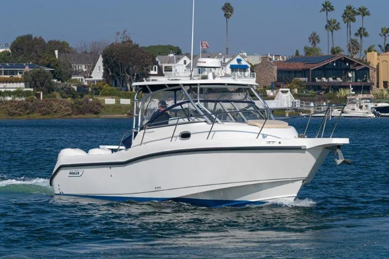Boston Whaler 285 Conquest Yacht Photos Pics 