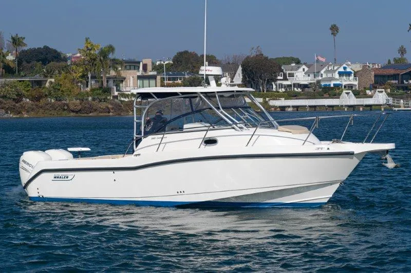 Boston Whaler 285 Conquest Yacht Photos Pics 