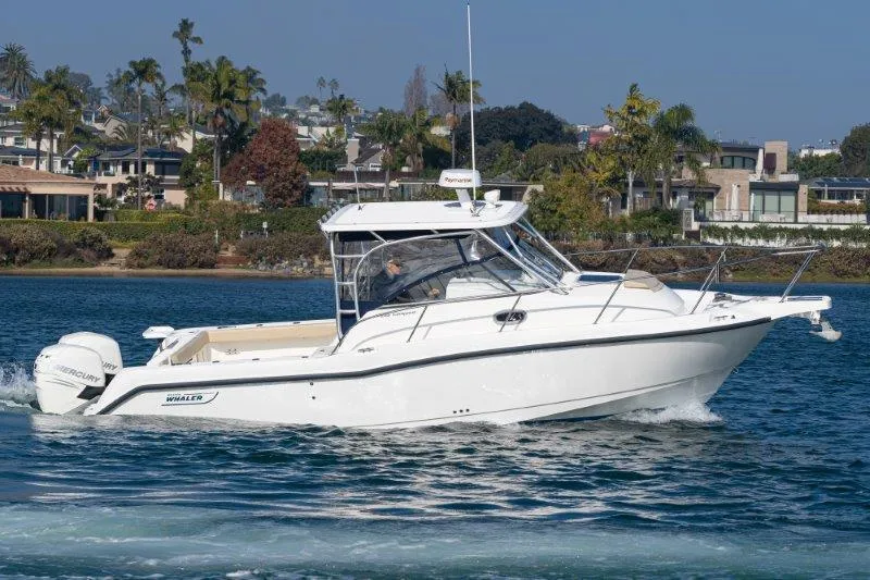 Boston Whaler 285 Conquest Yacht Photos Pics 