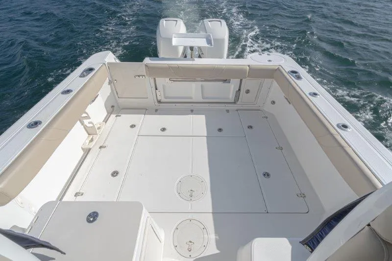 Boston Whaler 285 Conquest Yacht Photos Pics 
