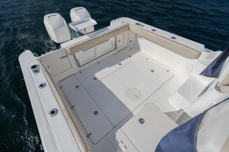 Boston Whaler 285 Conquest Yacht Photos Pics 