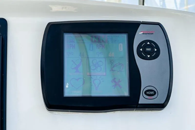 Boston Whaler 285 Conquest Yacht Photos Pics 