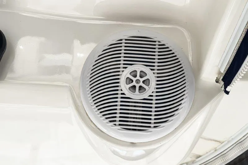 Boston Whaler 285 Conquest Yacht Photos Pics 