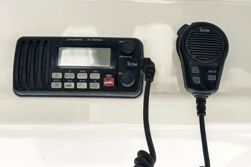 Boston Whaler 285 Conquest Yacht Photos Pics 