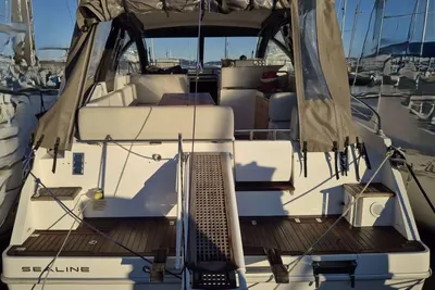 2009 Sealine SC35