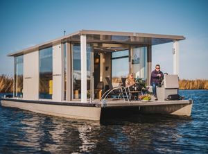 2023 AquaHome Comfort Houseboat