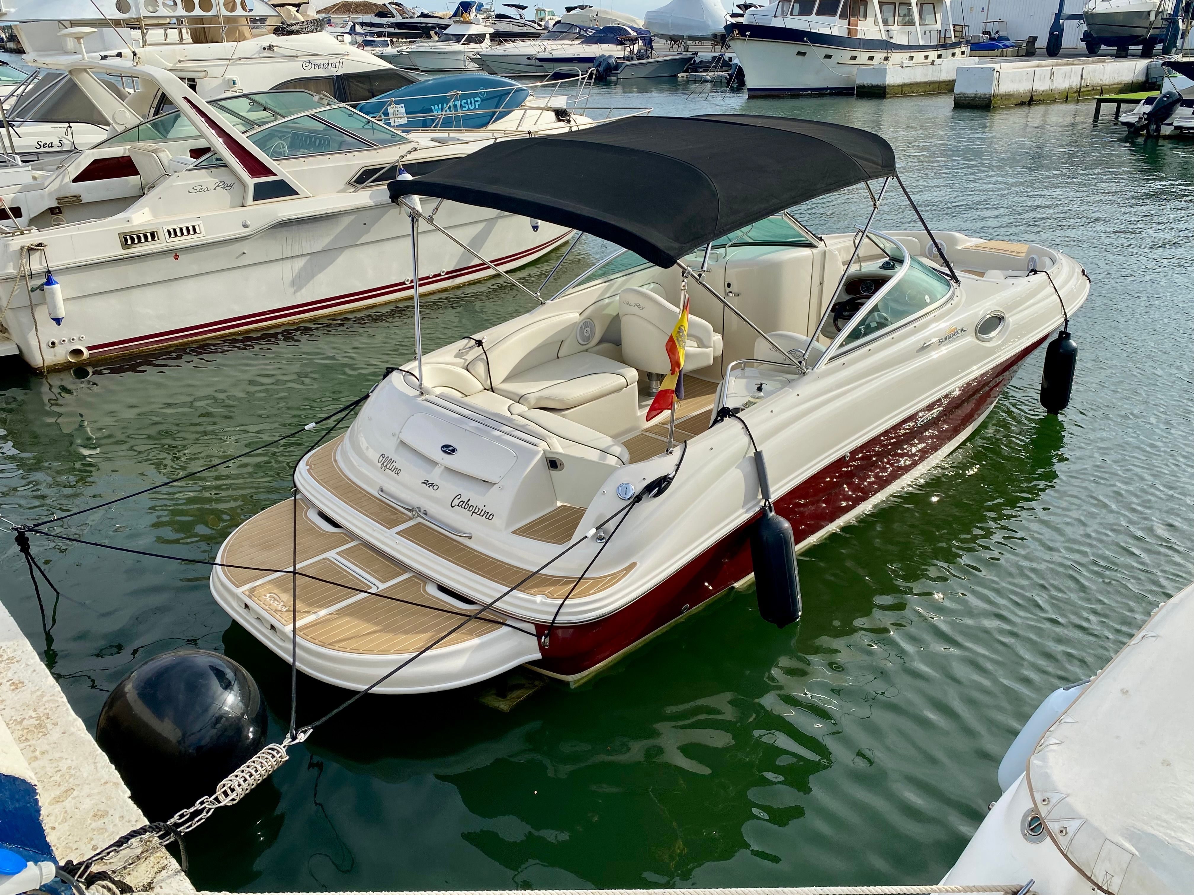 2005 Sea Ray 240 Sundeck
