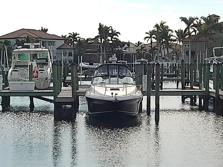 Naut On-site Yacht Photos Pics 