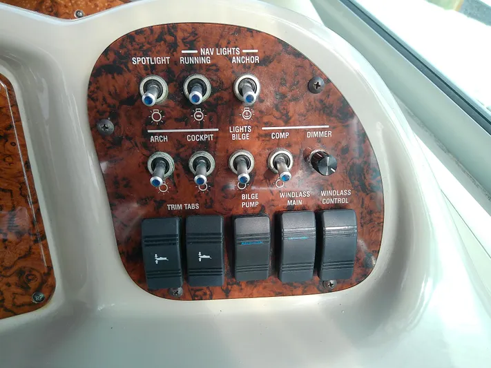 Naut On-site Yacht Photos Pics 