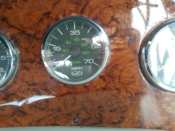 Naut On-site Yacht Photos Pics 