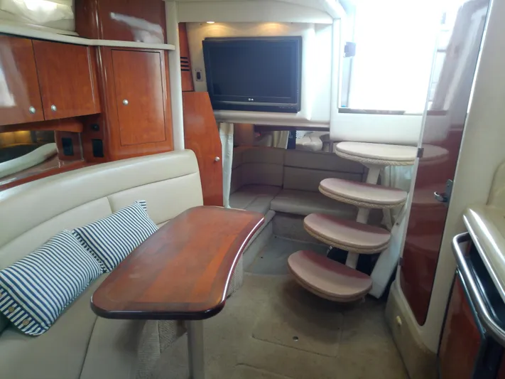 Naut On-site Yacht Photos Pics 