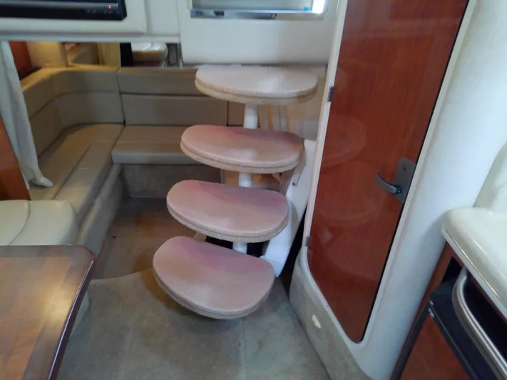 Naut On-site Yacht Photos Pics 