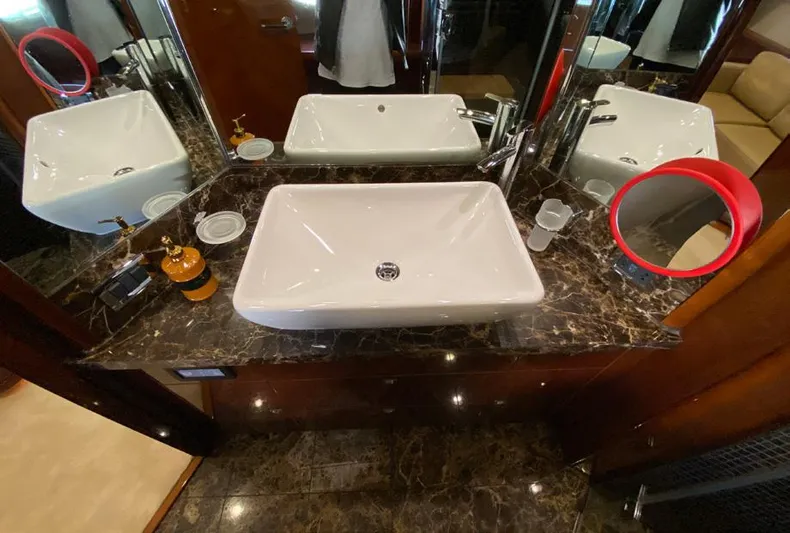 Sezi Mega Yacht Photos Pics 