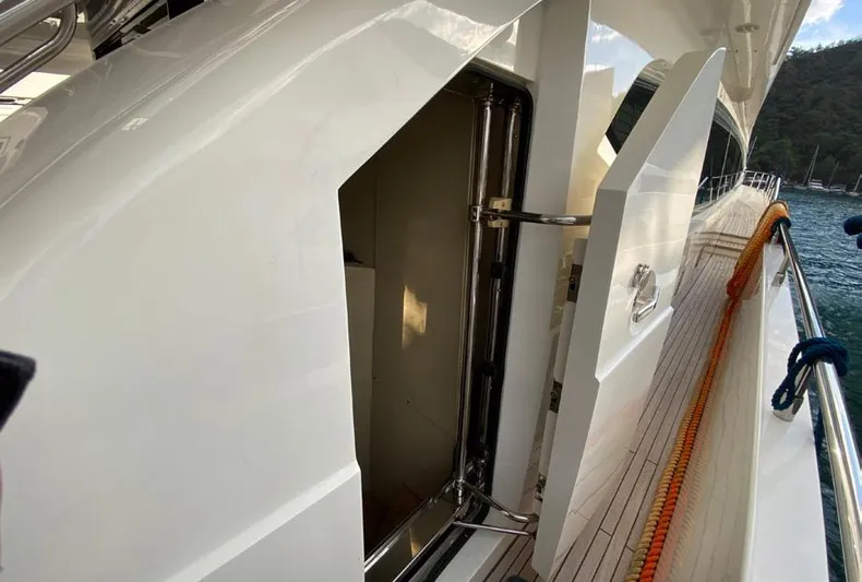 Sezi Mega Yacht Photos Pics 