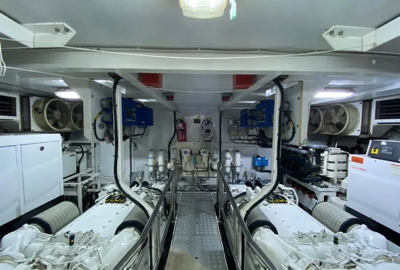 Sezi Mega Yacht Photos Pics 