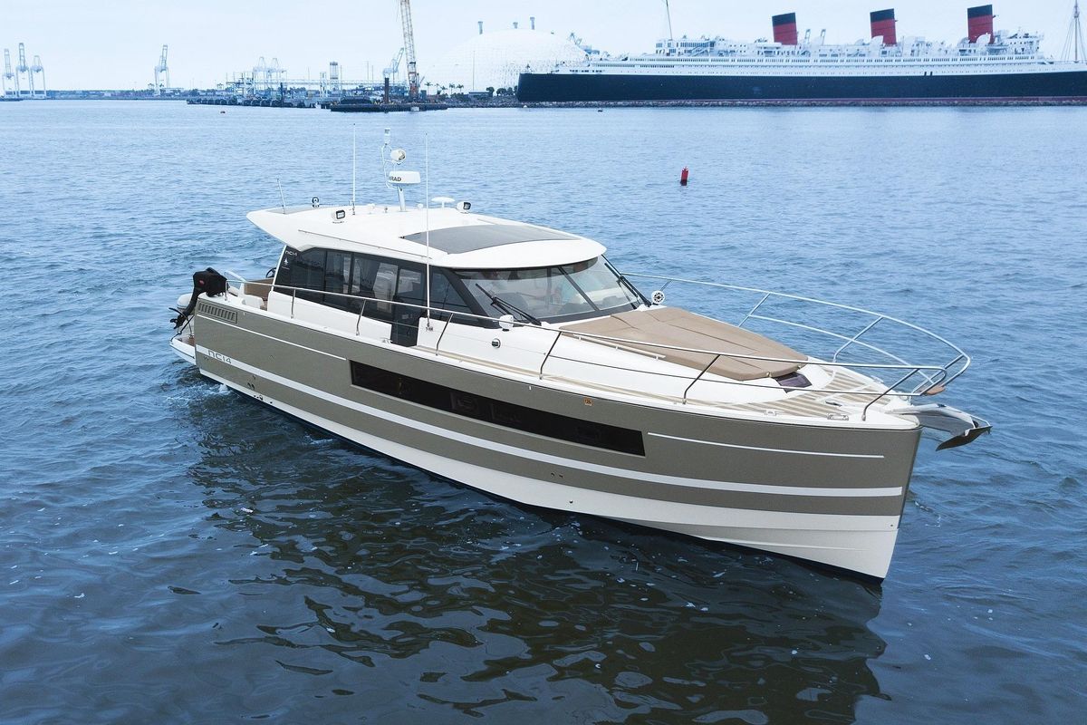 2014 Jeanneau 45 
