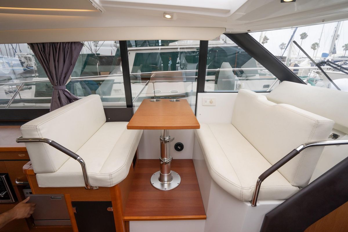 2014 Jeanneau 45 