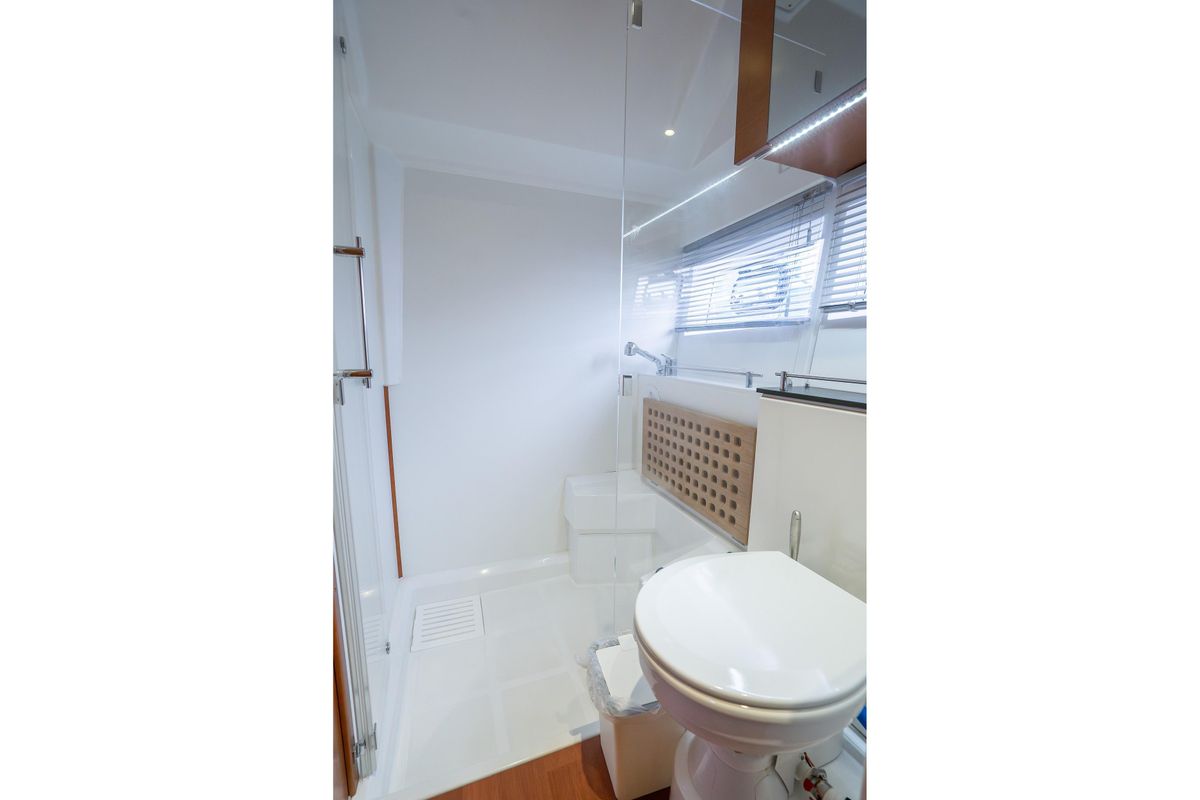 2014 Jeanneau 45 
