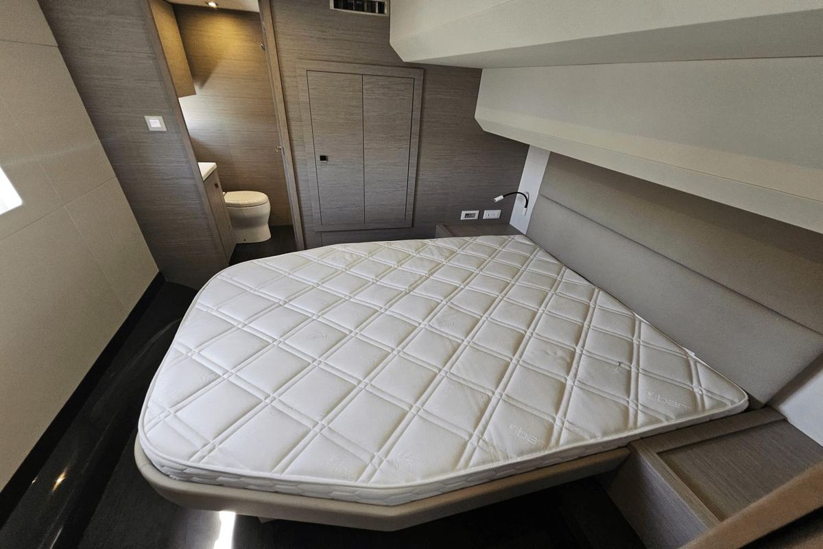 2023 Fountaine Pajot 44 