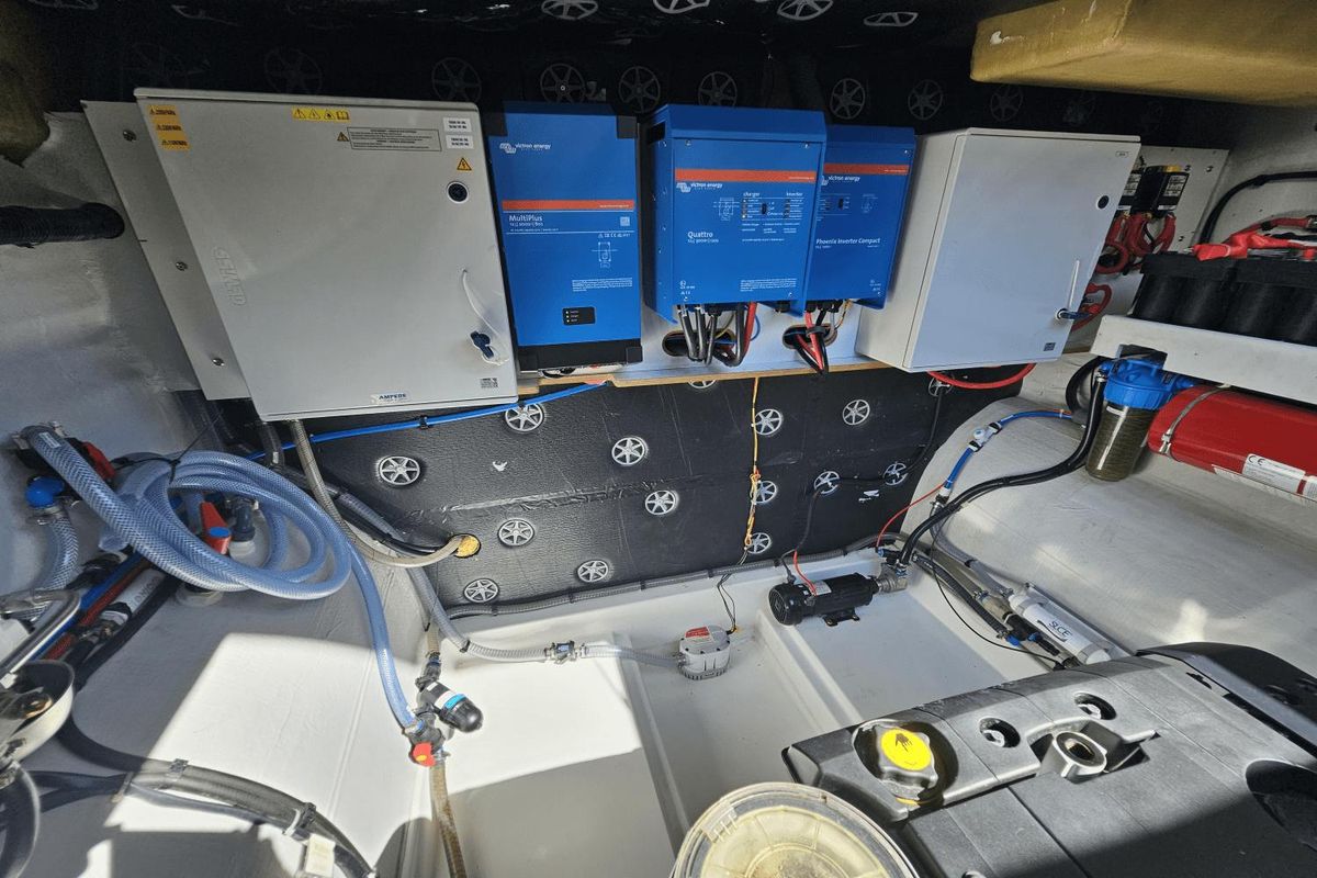 2023 Fountaine Pajot 44 