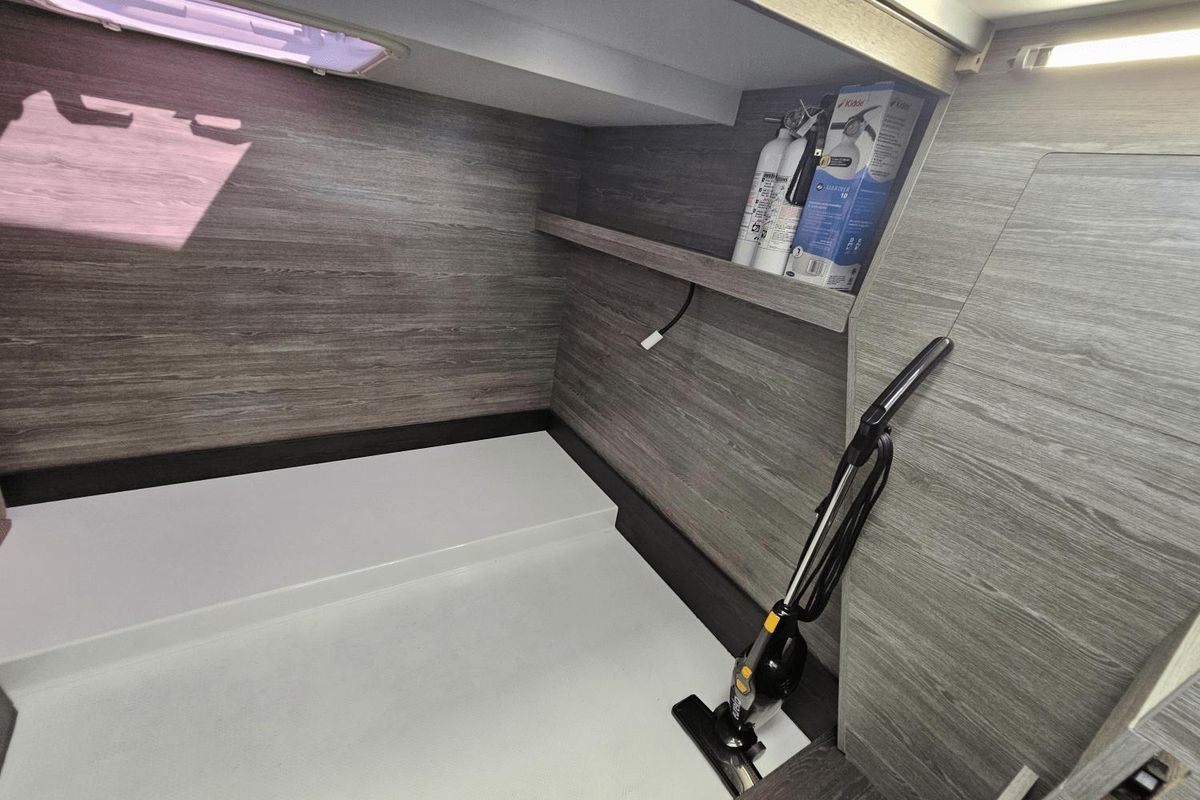 2023 Fountaine Pajot 44 