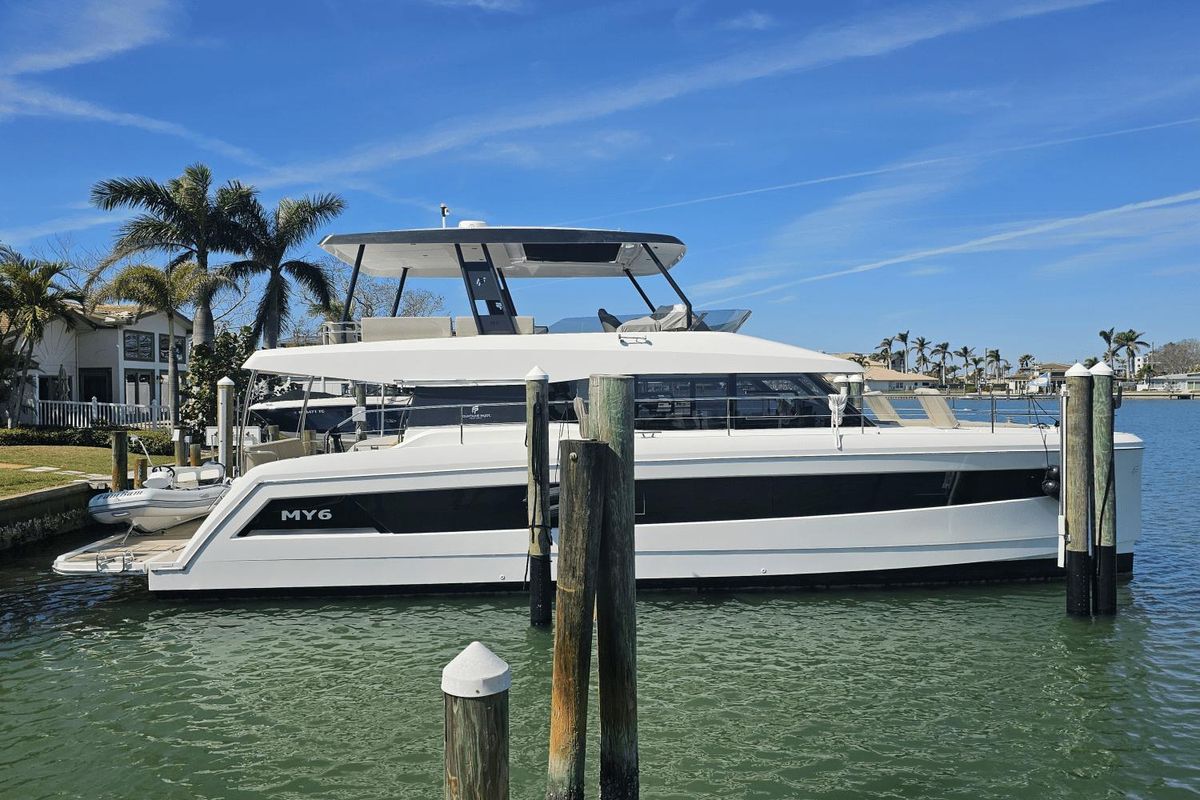 2023 Fountaine Pajot 44 