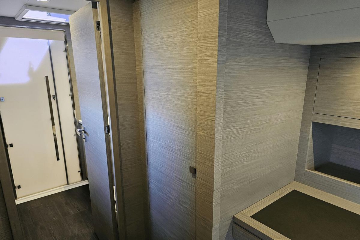 2023 Fountaine Pajot 44 