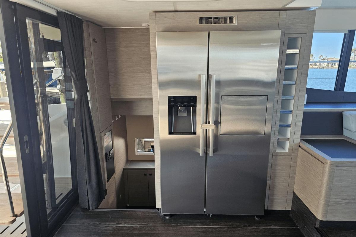 2023 Fountaine Pajot 44 