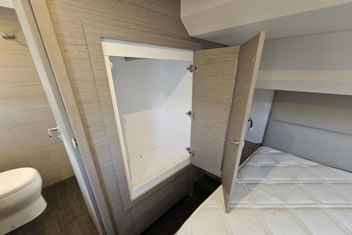 2023 Fountaine Pajot 44 