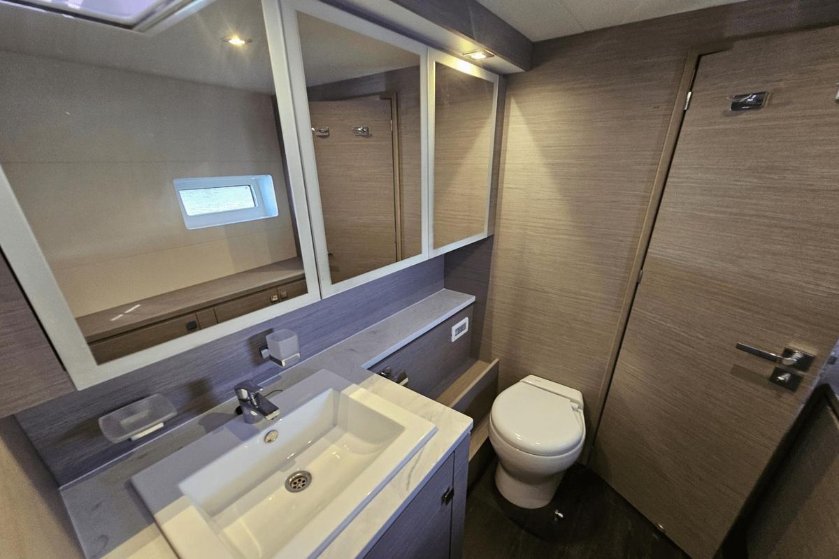 2023 Fountaine Pajot 44 