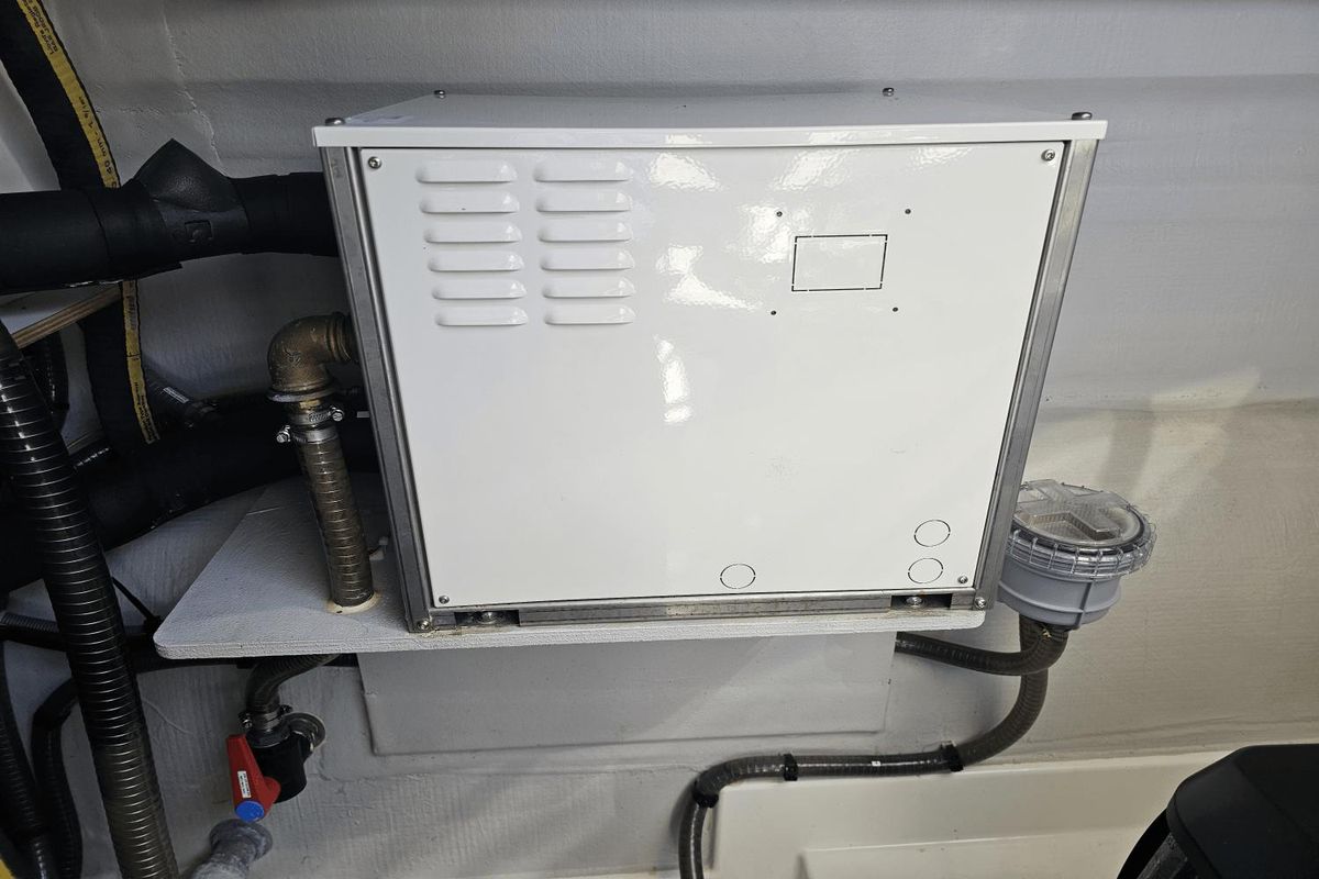 2023 Fountaine Pajot 44 