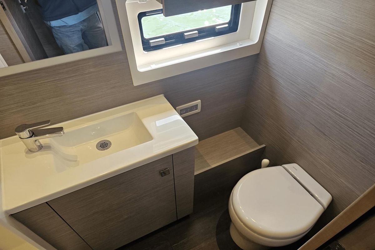 2023 Fountaine Pajot 44 