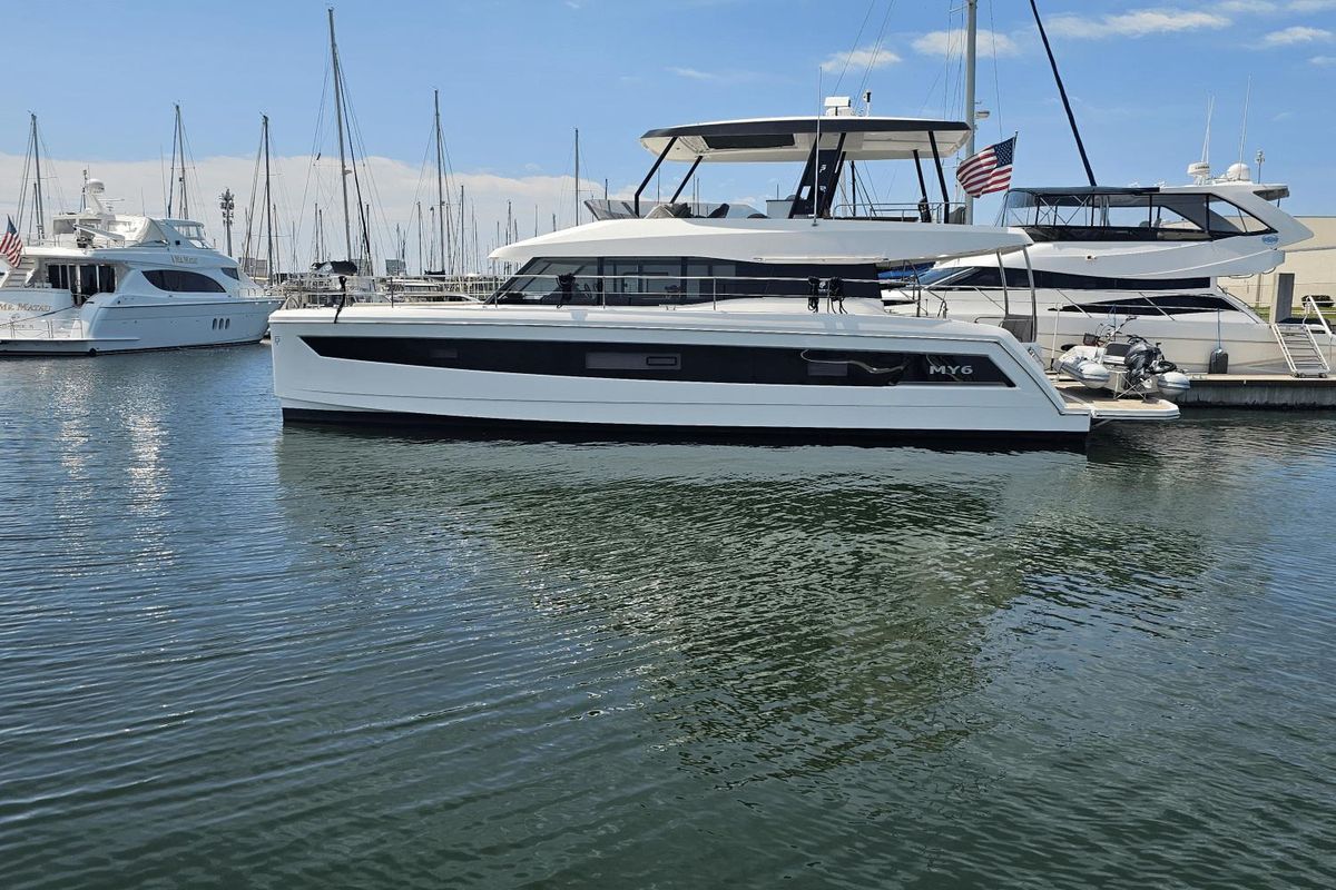 2023 Fountaine Pajot 44 