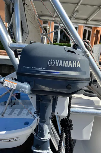 Bel Tempo Yacht Photos Pics Yamaha outboard motor on 2008 Manta 42 MkIV sailboat.