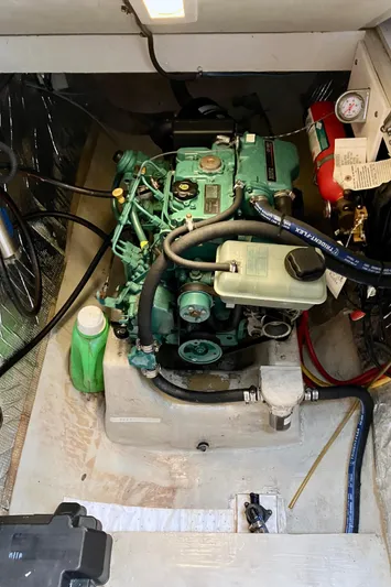 Bel Tempo Yacht Photos Pics Port Engine