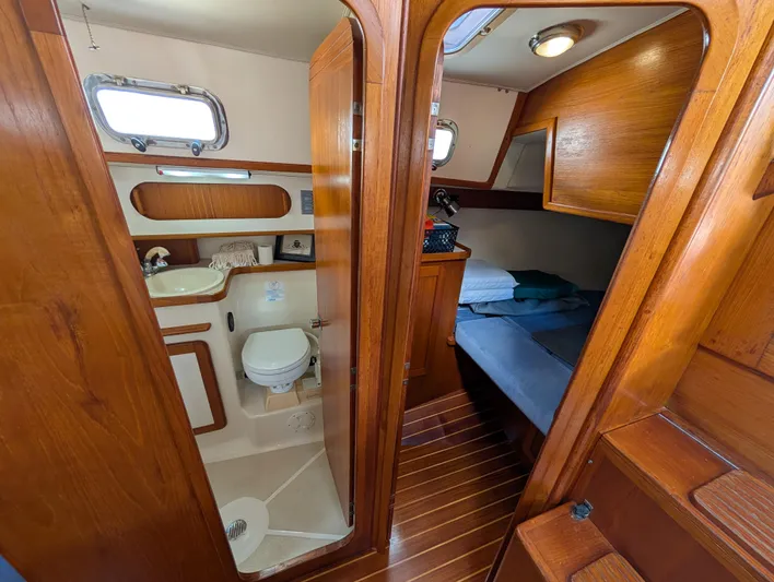 Juniper Yacht Photos Pics 