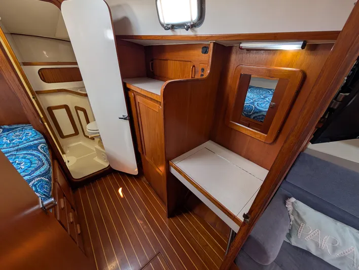 Juniper Yacht Photos Pics 