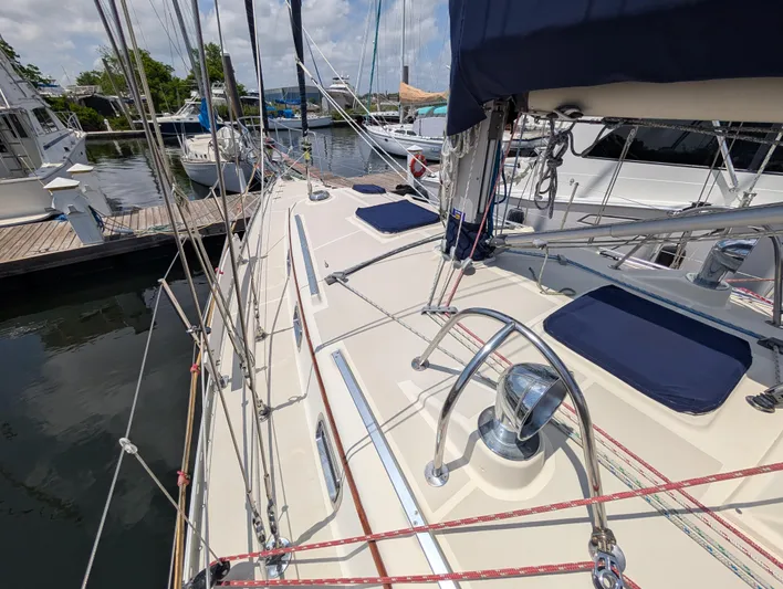 Juniper Yacht Photos Pics 