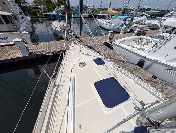 Juniper Yacht Photos Pics 