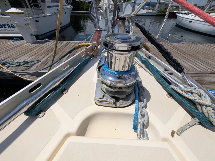 Juniper Yacht Photos Pics 