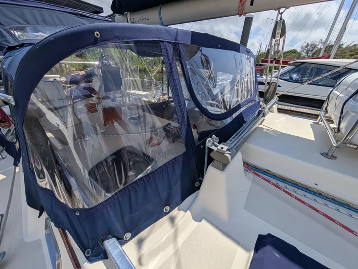 Juniper Yacht Photos Pics 