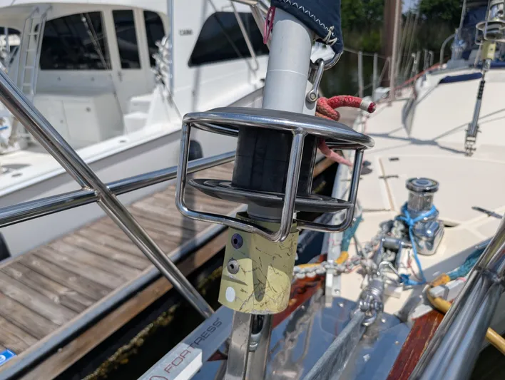 Juniper Yacht Photos Pics 