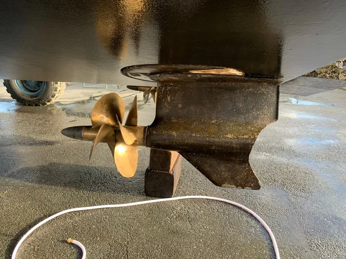 Magpie III Yacht Photos Pics 