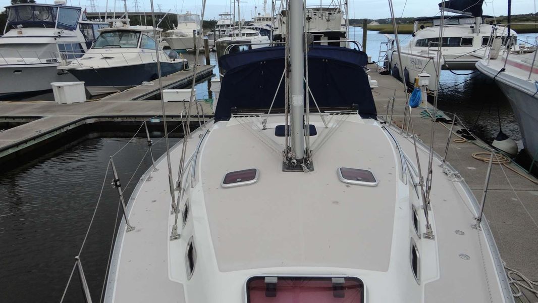 2012 Catalina 385