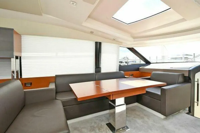 Magpie III Yacht Photos Pics Dinette