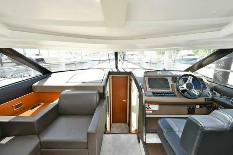 Magpie III Yacht Photos Pics Helm