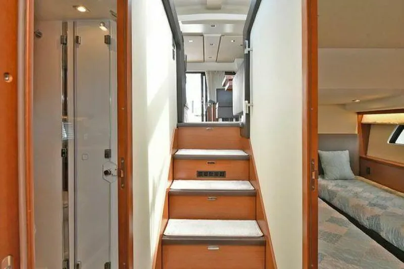 Magpie III Yacht Photos Pics Companionway