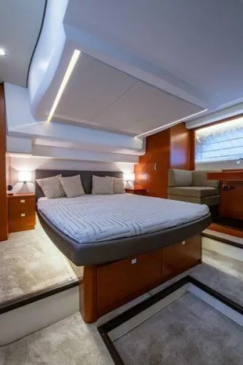 Magpie III Yacht Photos Pics Master Stateroom