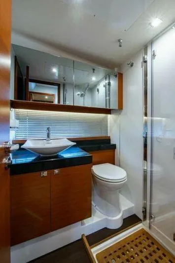 Magpie III Yacht Photos Pics Master Head