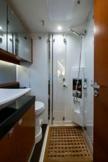 Magpie III Yacht Photos Pics Master Head